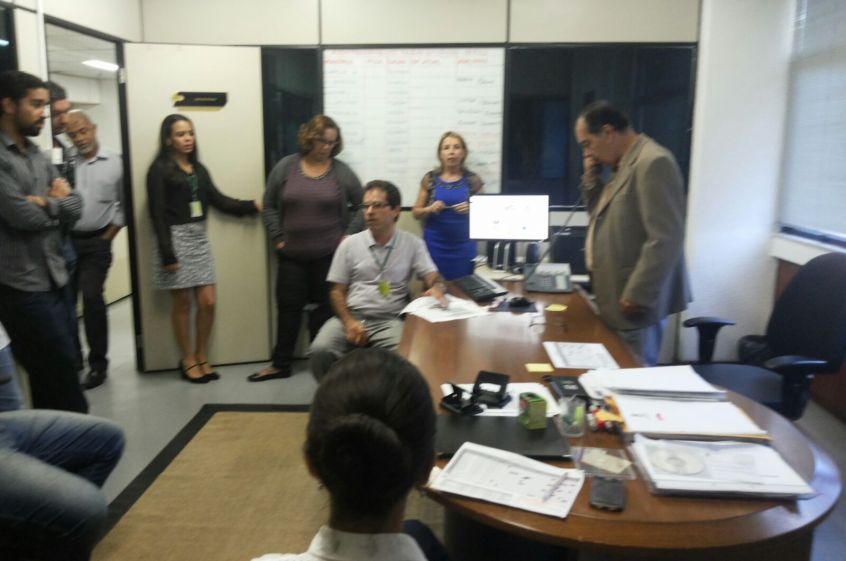 Reunião para explicar o programa de Rádio web Reunião para explicar o programa de Rádio web